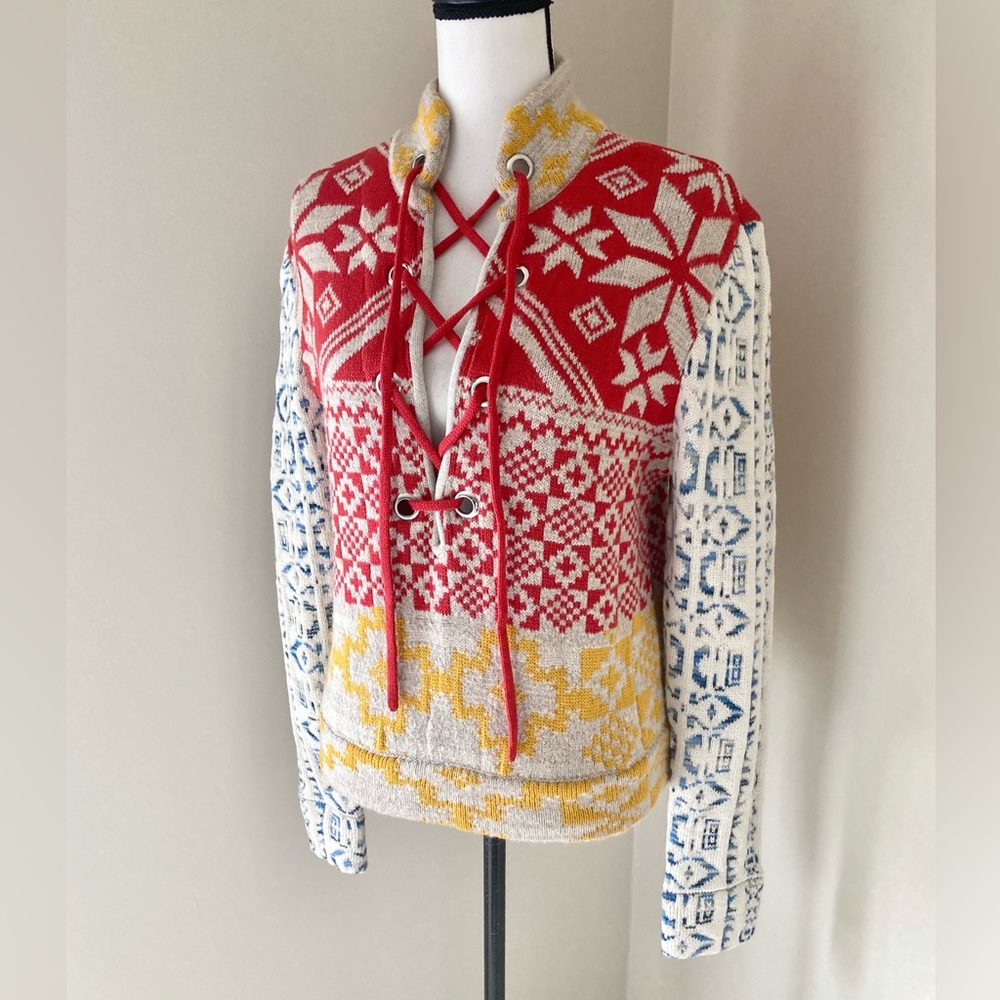 NWT BDG Rian Lace-Up Sweater in Multi Red Size M - Picture 10 of 14